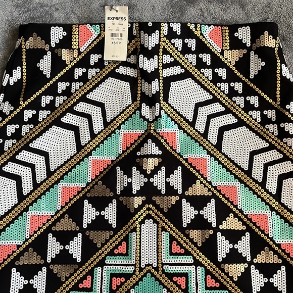 Express NWT sequenced skirt size XS - Picture 3 of 3